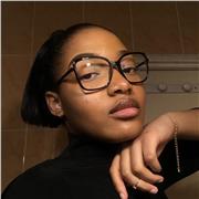 Lycéenne en technologie, apte à donner des cours en français